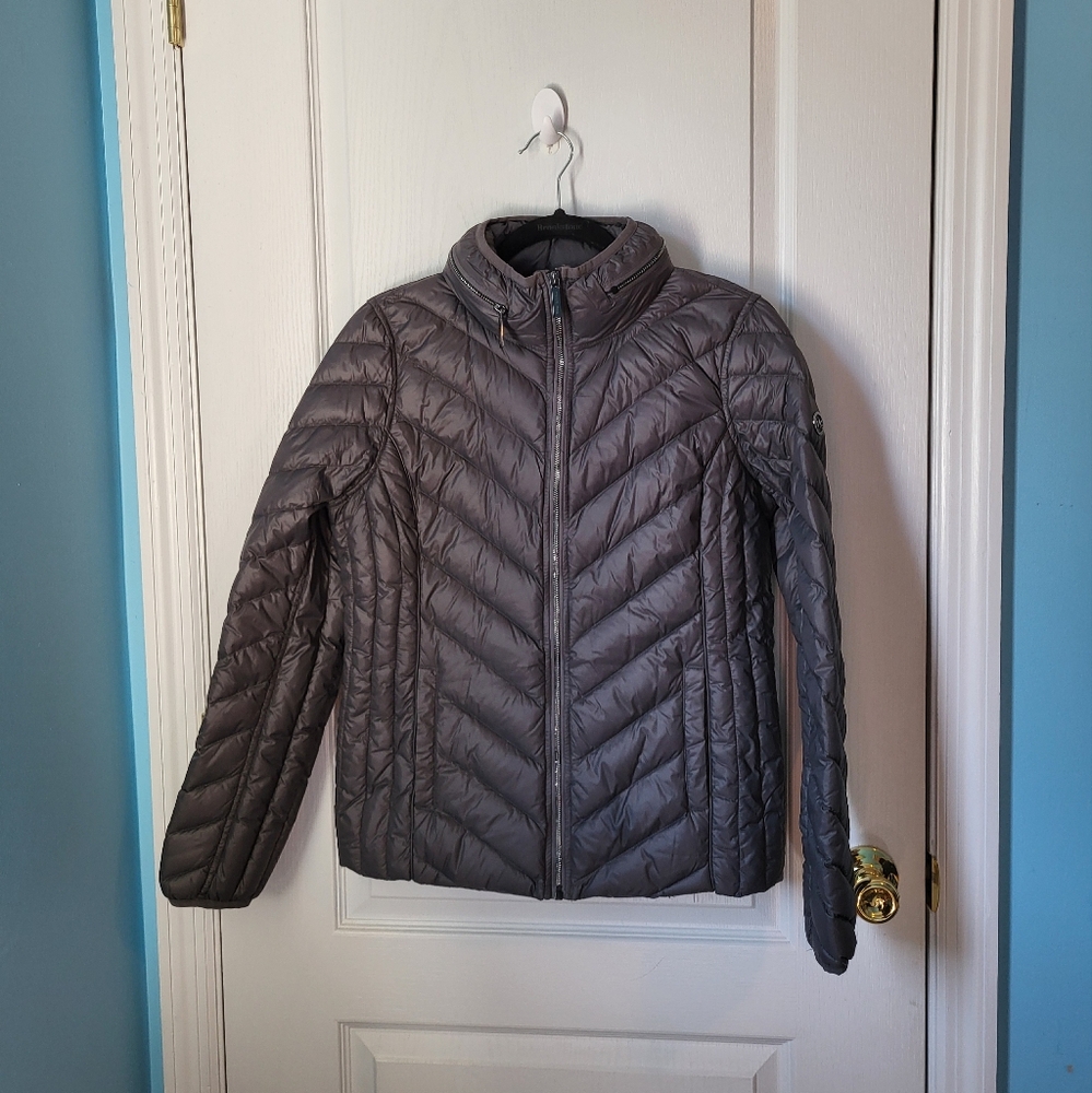 Micheal Kors Women's Gray Quilted Zip Up Puffer Jacket